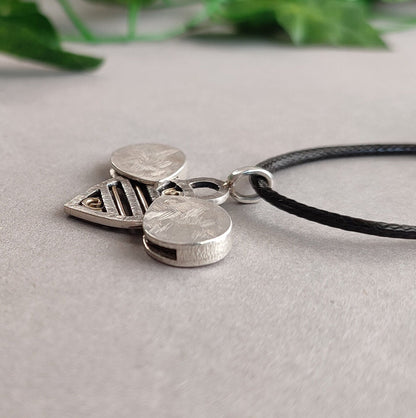 Bee Pendant with movable wings