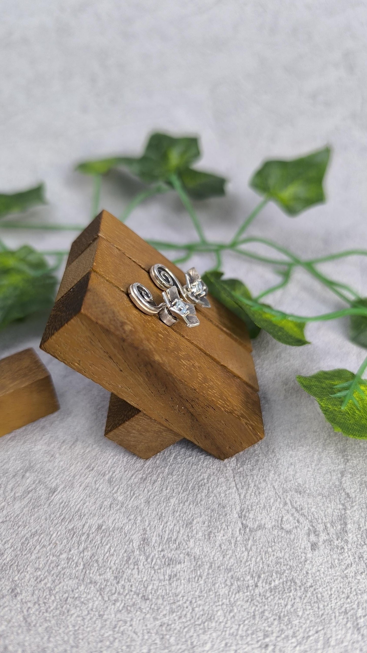 Spinning Flower Earrings with Aquamarines