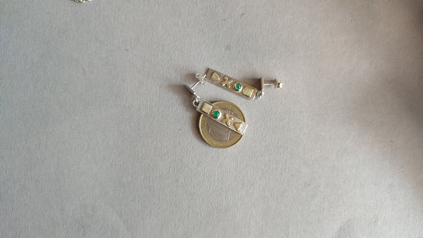 Gamer Earrings with Emerald and 14ct gold