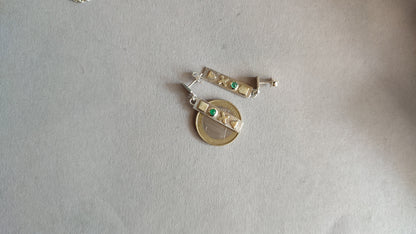 Gamer Earrings with Emerald and 14ct gold